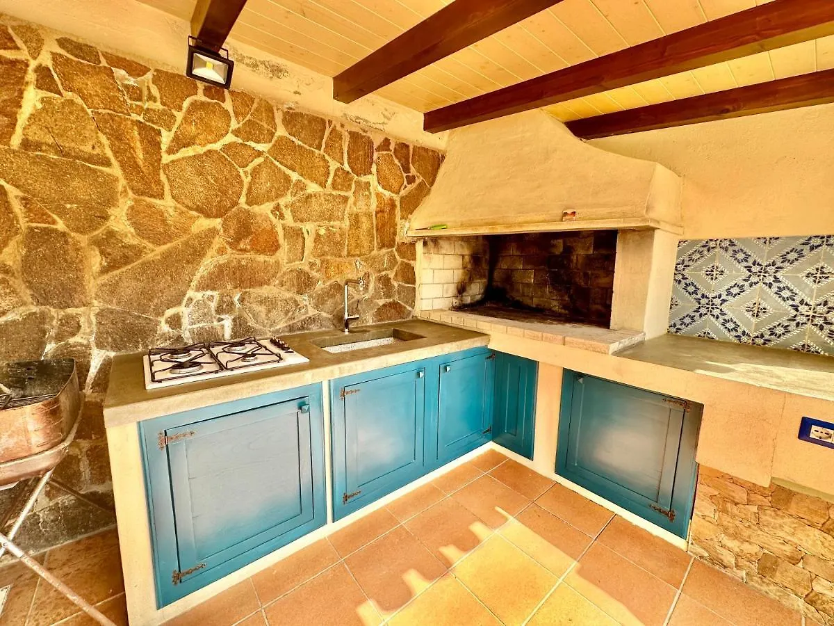 Jennas-Libeccio Apartment Àrbatax Itálie