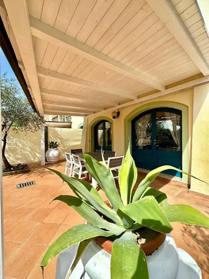 Jennas-Libeccio Apartment Àrbatax