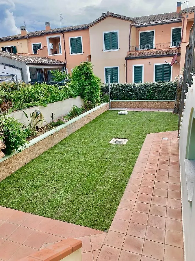 Jennas-Libeccio Apartment Àrbatax