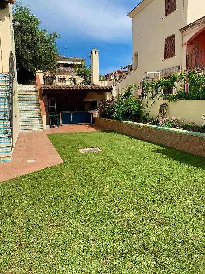 Jennas-Libeccio Apartment Àrbatax